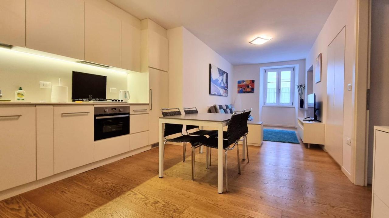Roma 24 Apartment Trieste Bagian luar foto