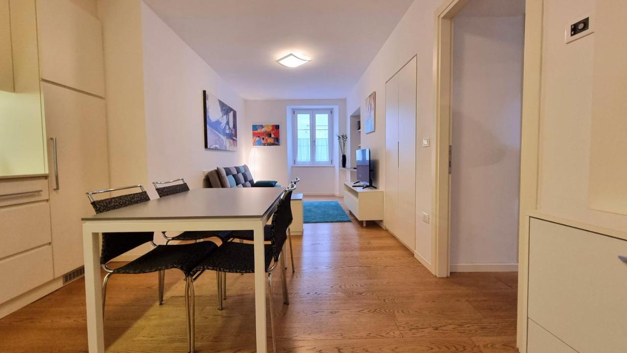 Roma 24 Apartment Trieste Bagian luar foto